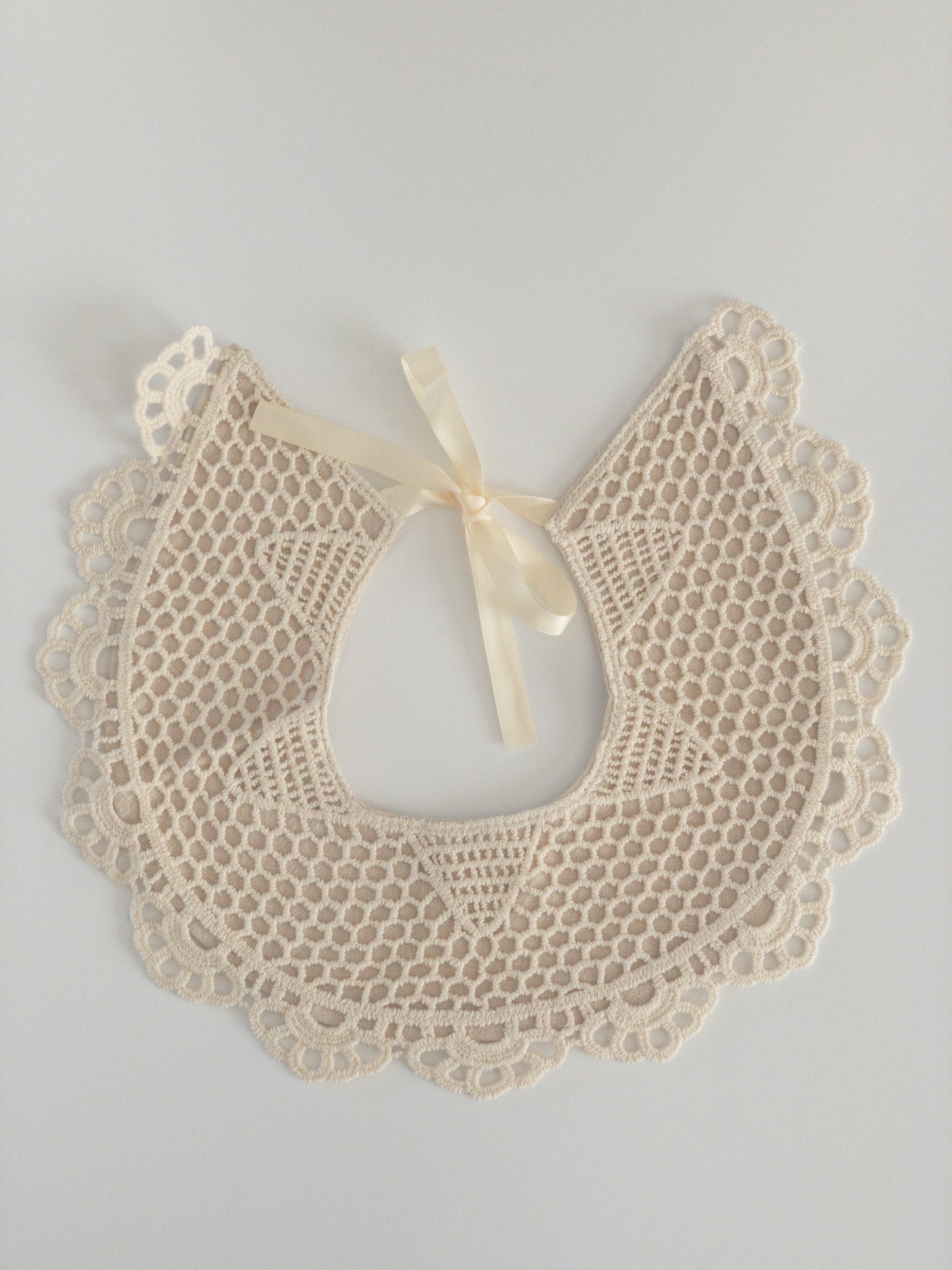 Organic Lace Vintage Bib - Cream