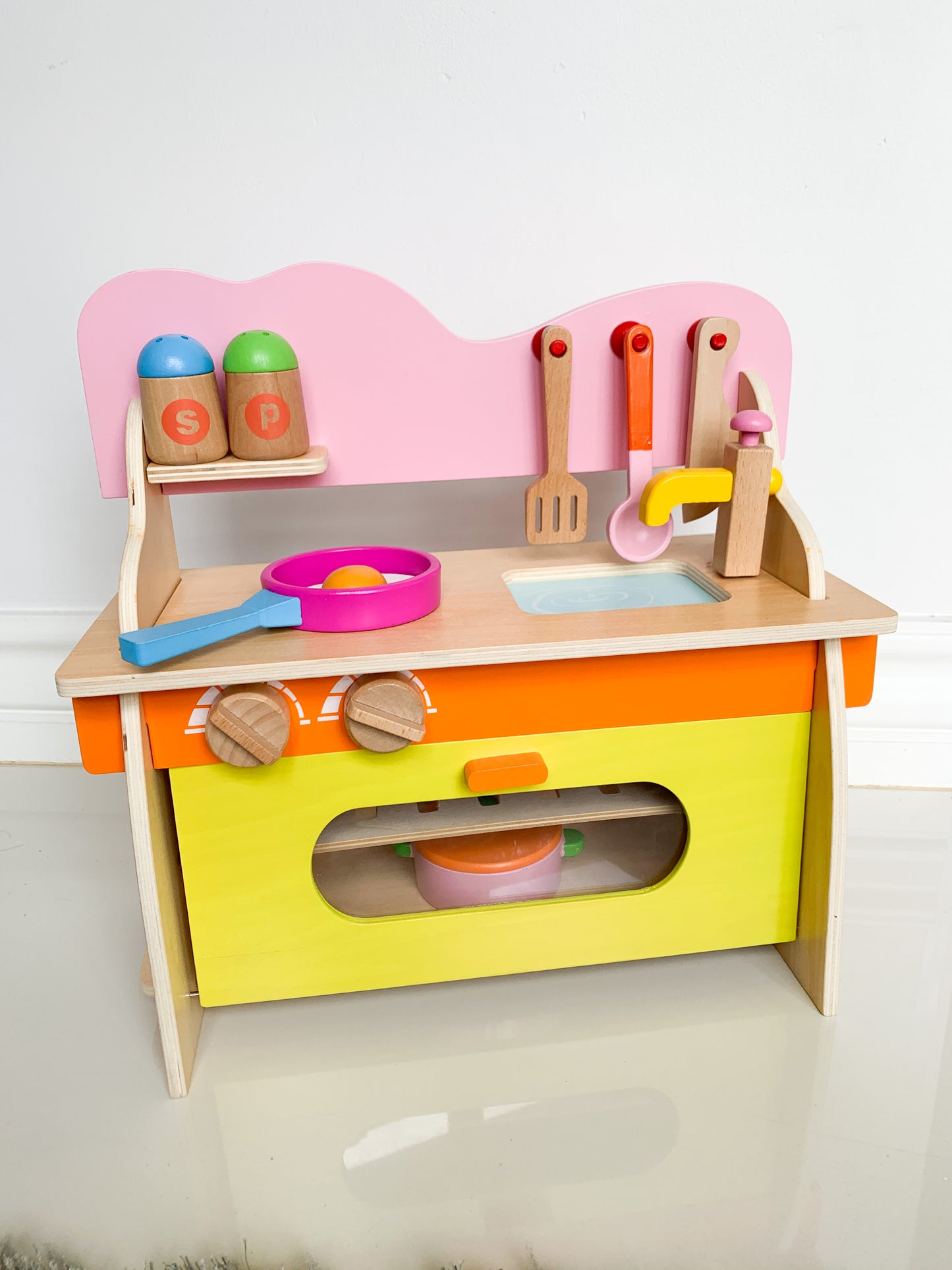 Wooden Kitchen Set